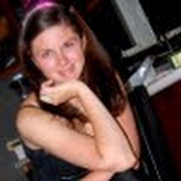 Meet your Posher, Sarah - Picture 1 of 1